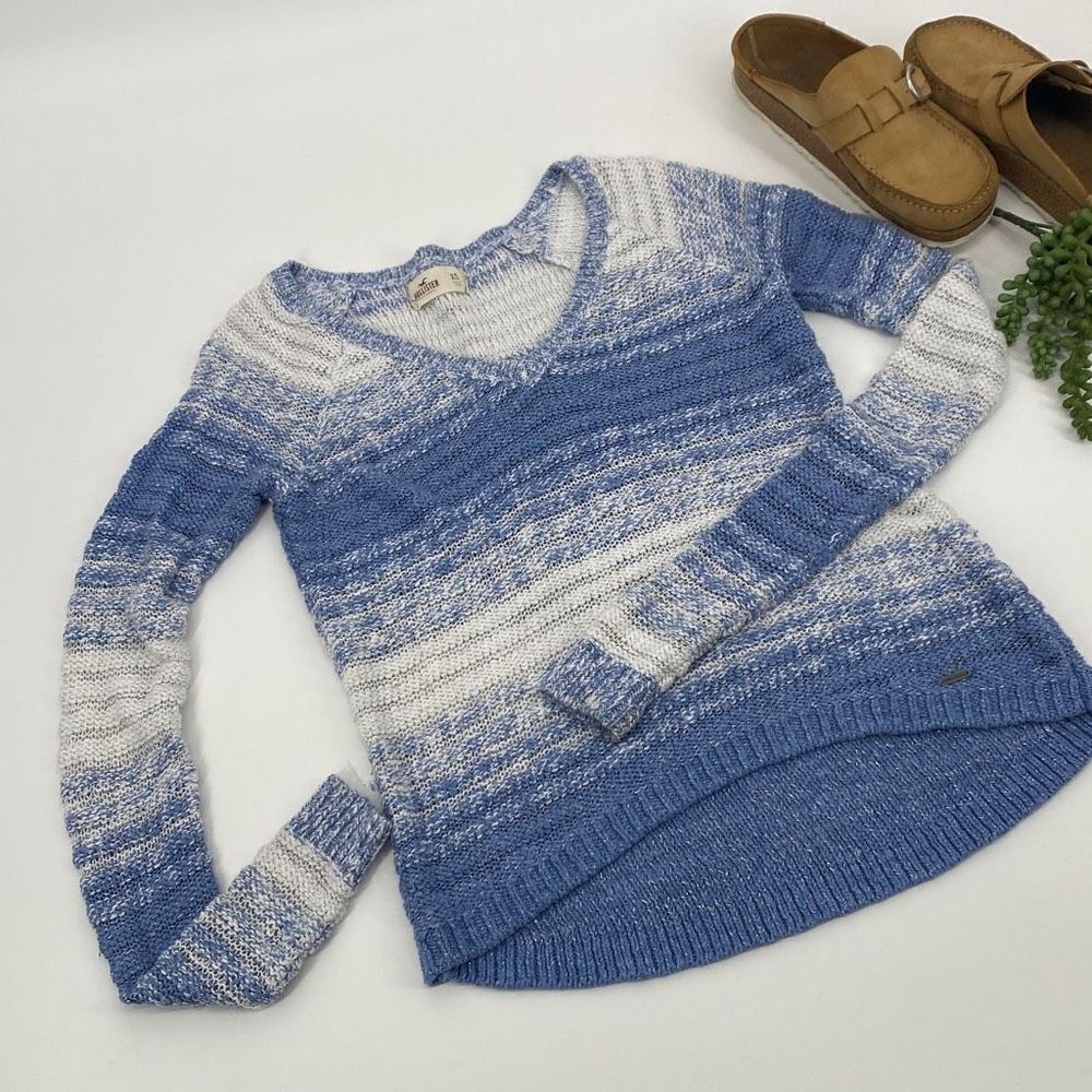 Hollister V-Neck Metallic Silver Blue Holiday Sweater XS
